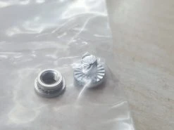 Shimano Kettenleitblechschraube Für FD-7700